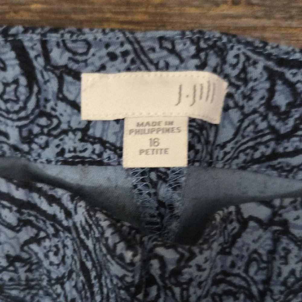 J. Jill Kids Leggings - Blue Paisley and Black Pattern - Picture 3 of 7